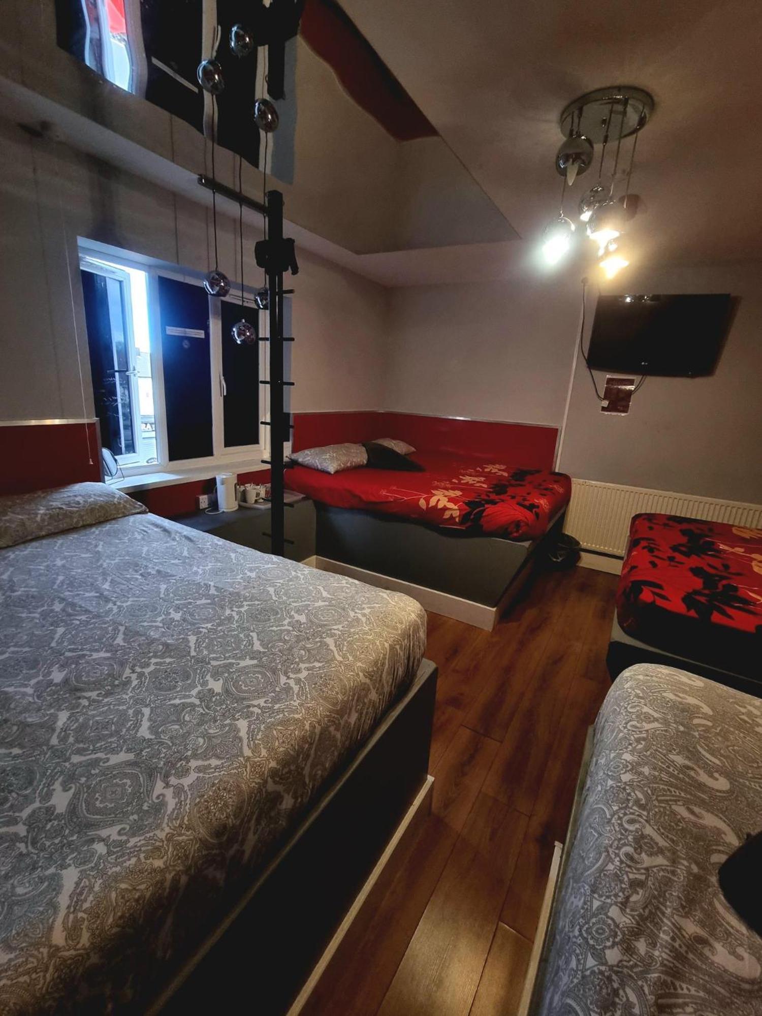 Xtasia Adult Hotel - Adults Only Вест-Бромвіч Екстер'єр фото